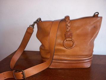 Massimo Dutti leder Budel tas. beschikbaar voor biedingen