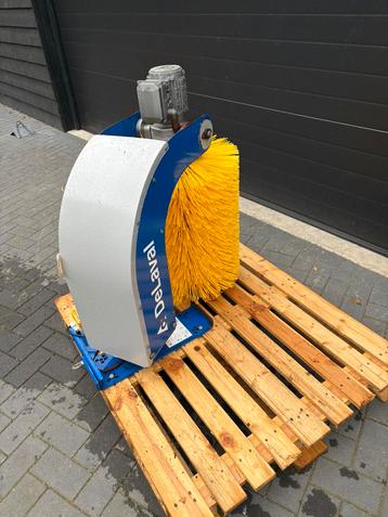 Koeborstel de laval beschikbaar voor biedingen