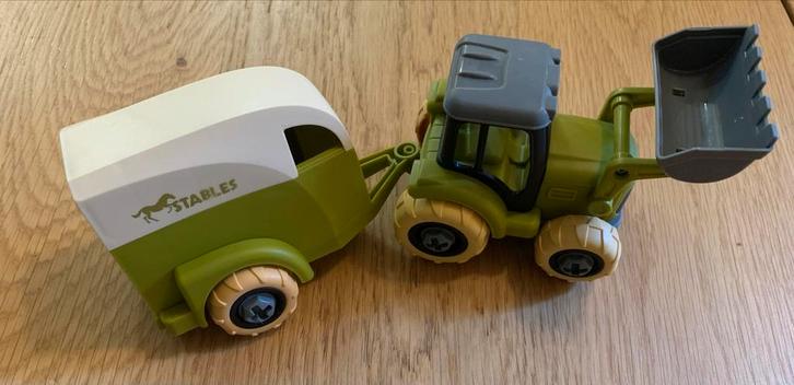 Speelgoed Tractor met Paardentrailer - Defect, Kinderen en Baby's, Speelgoed | Speelgoedvoertuigen, Gebruikt, Ophalen of Verzenden