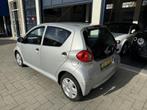 Toyota Aygo 1.0-12V. AIRCO 5 DRS. NW APK (bj 2007), Voorwielaandrijving, Gebruikt, 4 stoelen, 68 pk