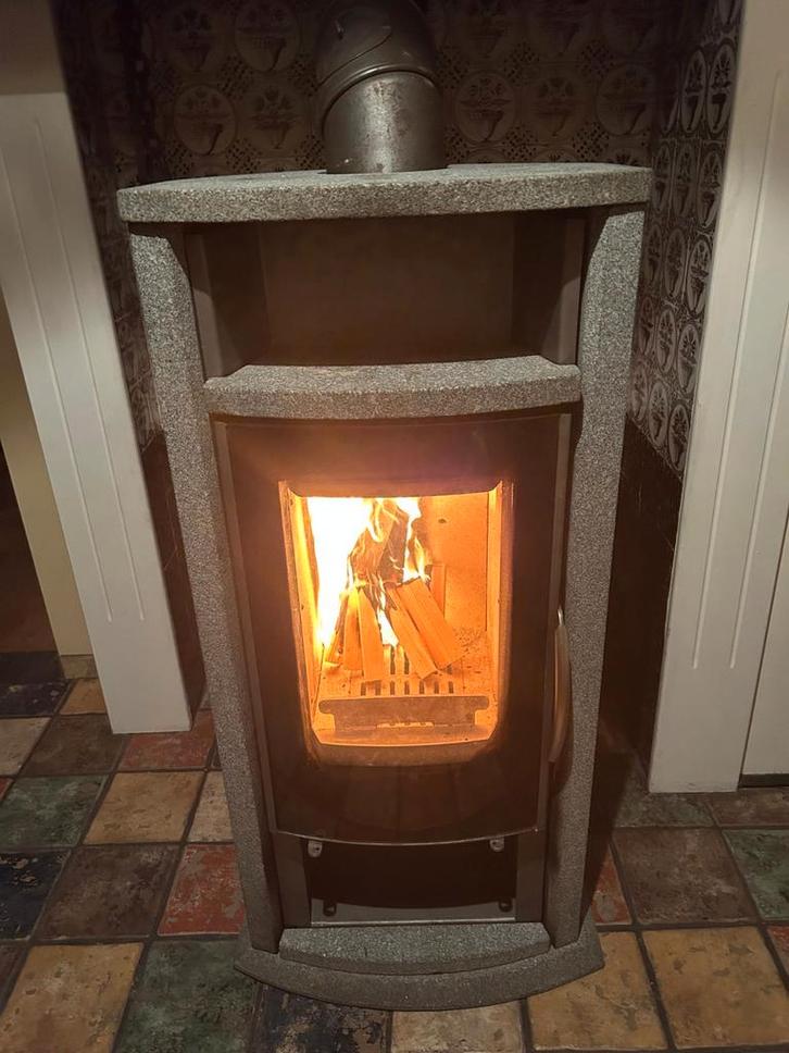 Houtkachel speksteen natuursteen, Huis en Inrichting, Kachels, Houtkachel, Hout, Ophalen of Verzenden