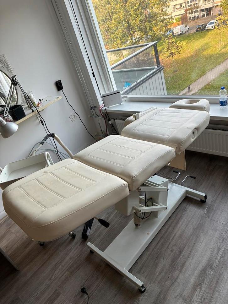 Professionele behandelstoel, Witgoed en Apparatuur, Persoonlijke-verzorgingsapparatuur, Gebruikt, Ophalen