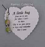 Geluksengeltje met "A Little Hug ", Hobby en Vrije tijd, Verzenden, Nieuw, Hanger