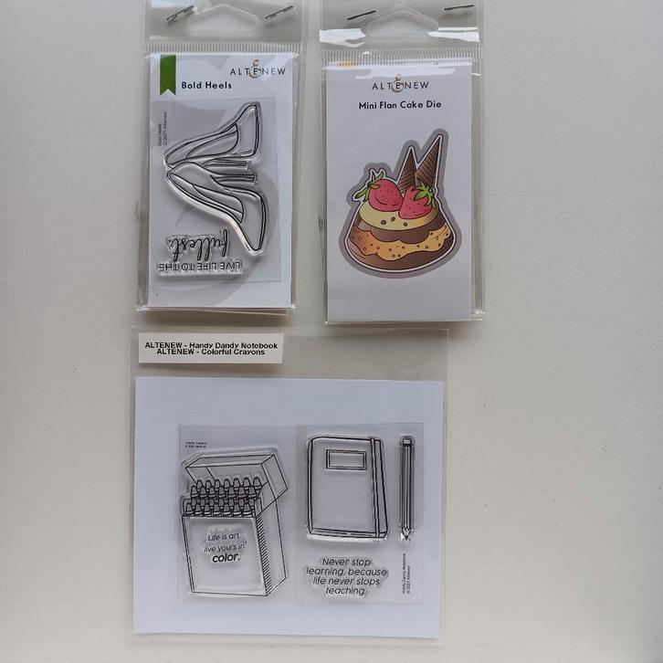 Stempels en stencil Altenew, Hobby en Vrije tijd, Stempelen, Gebruikt, Clearstamp, Ophalen of Verzenden