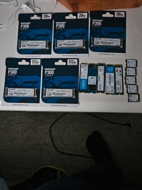 Partij ssd 1tb/256 en partij ram pc 4 32gb/16gb, Computers en Software, Harde schijven, Nieuw, Laptop, Intern, SSD, Ophalen