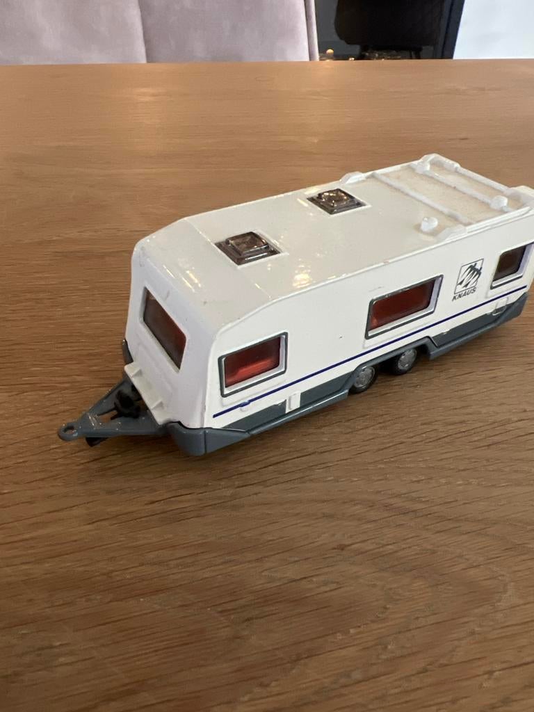 Mooie Sicu Caravan - Kwaliteit!, Hobby en Vrije tijd, Modelbouw | Auto's en Voertuigen, Overige merken, Gebruikt, Auto, Groter dan 1:32