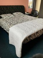 Zwarte barokstof boxspring met zwarte nachtkastjes 180/210, Ophalen, Barok, Tweepersoons, Zo goed als nieuw