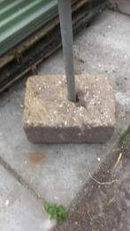 Blok beton met gat 75 mm, Ophalen of Verzenden, Beton, 10 m² of meer, Overige typen