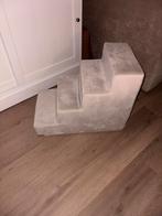 Trapje voor hond om op bed of bank te komen, Ophalen, Zo goed als nieuw