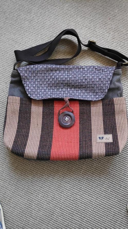 Schoudertas van natuurlijk materiaal, bruin,beige, oranje, Sieraden, Tassen en Uiterlijk, Tassen | Damestassen, Zo goed als nieuw