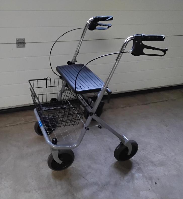 Thuasne rollator grijs, Diversen, Rollators, Zo goed als nieuw, Lichtgewicht, Opvouwbaar, Ophalen