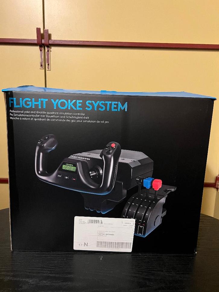 Logitech Flight Yoke System &  Rudder Pedalen, Computers en Software, Joysticks, Nieuw, Ophalen of Verzenden