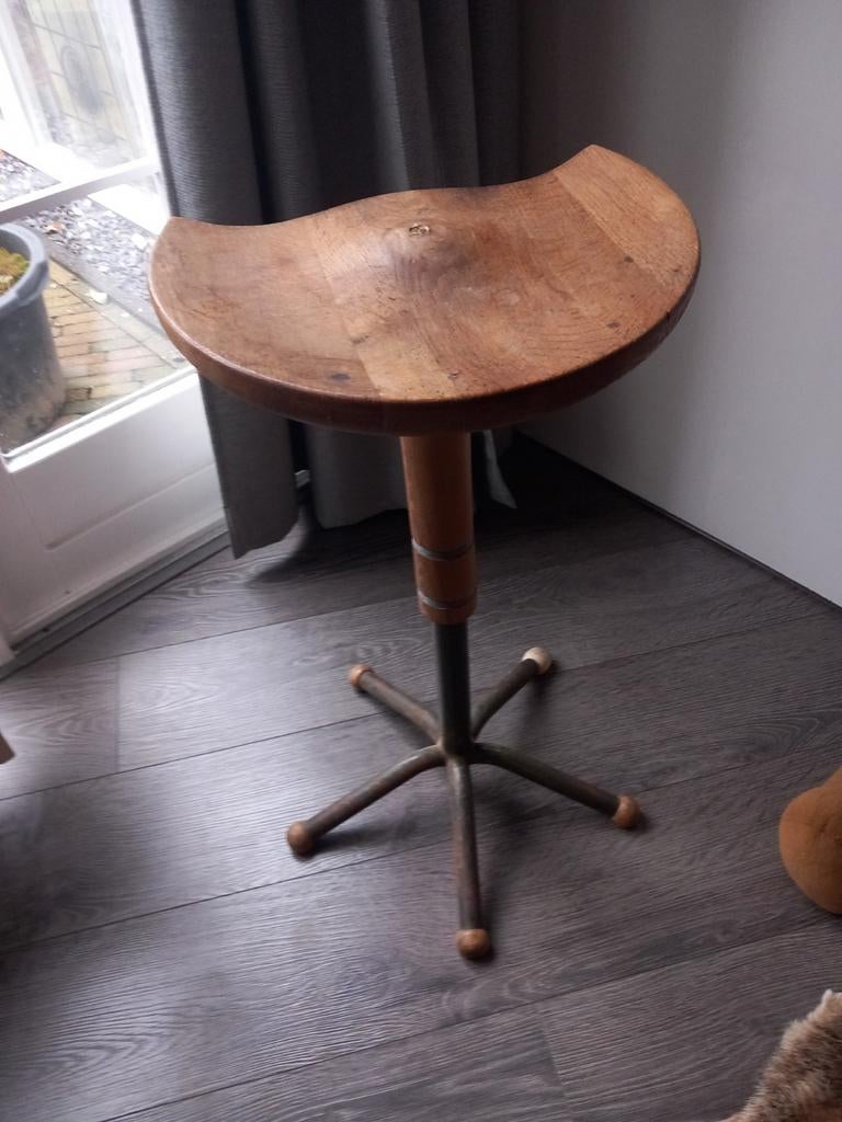 Oude industriele kruk, Huis en Inrichting, Krukjes, Ophalen, Hout