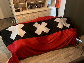 Ajax vlag beschikbaar voor biedingen