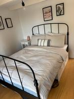 Bed 140 x 200 cm + matras Vesteröy en topper, Tweepersoons, Zo goed als nieuw, 200 cm, 140 cm