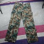 Stoere legerkleurige damesbroek. Mt 30 Merk Greyhound, Maat 38/40 (M), ., Ophalen of Verzenden, Zo goed als nieuw