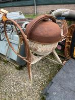 Oude betonmolen op krachtstoom, Doe-het-zelf en Verbouw, Betonmolens, Ophalen of Verzenden, Gebruikt