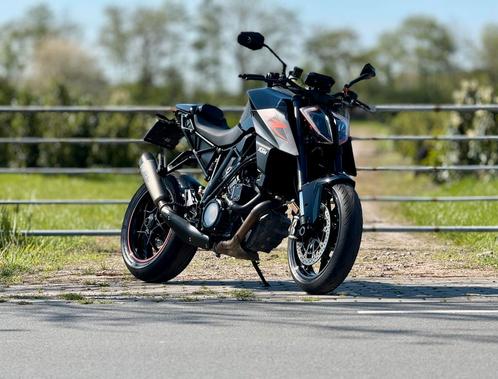 KTM Superduke 1290 R 2017| 37.821 km | The Beast in Topstaat, Motoren, Motoren | KTM, Bedrijf, Naked bike, meer dan 35 kW, Ophalen of Verzenden