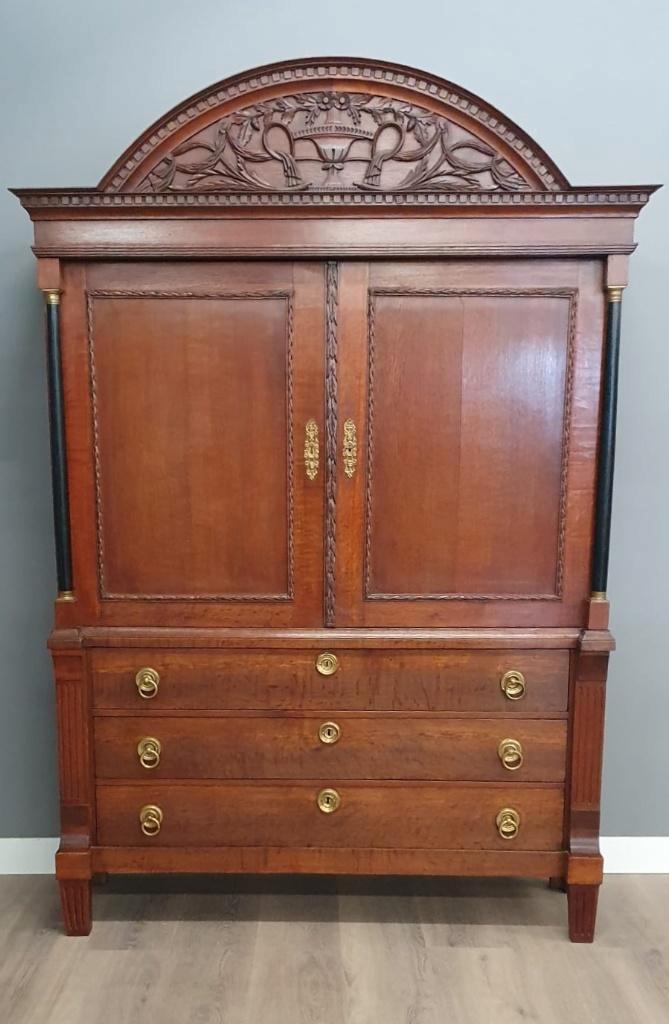 Drents kabinet met snijwerk, Antiek en Kunst, Antiek | Woonaccessoires, Ophalen