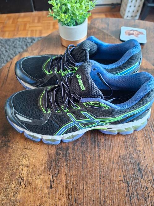 Asics hardloopschoenen maat 40,5 (valt als maat 39)., Sport en Fitness, Loopsport en Atletiek, Zo goed als nieuw, Hardloopschoenen
