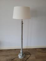 I.z.g.s. staande lamp, Huis en Inrichting, Lampen | Vloerlampen, 100 tot 150 cm, Zo goed als nieuw, Hout, Ophalen