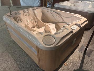 Passion spa Soulmate 3 persoons 2 ligplaatsen beschikbaar voor biedingen