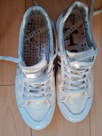 Beige canvas sneakers met zilveren accenten van Replay mt 37 beschikbaar voor biedingen