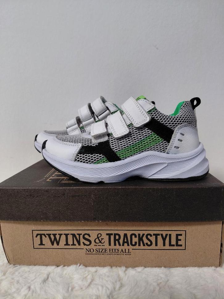 Nieuwe leren sneakers, gympen maat 27, Kinderen en Baby's, Kinderkleding | Schoenen en Sokken, Nieuw, Schoenen, Jongen, Ophalen of Verzenden