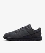 Nike dunk low ‘Cyber reflective’ - maat 38.5, Product.Safety.ENEA@nike.com, Zwart, Nike, Nieuw
