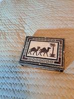 Houten sieradendoosje met kameelmotief, Huis en Inrichting, Woonaccessoires | Kisten, Minder dan 50 cm, Minder dan 50 cm, Ophalen of Verzenden