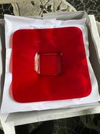 Grote Rode Glazen Schaal Vierkant, Schaal, Vierkant, Ophalen of Verzenden, Glas