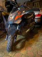 Kycmo agilty 2019 bromplaat, Fietsen en Brommers, Scooters | Peugeot, Ophalen, Zo goed als nieuw, Benzine, Overige modellen