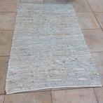 Lichtblauw vloerkleed geweven leer Broste Copenhagen, Ophalen, Geweven,gerecyclede leerstroken, Gebruikt, 100 tot 150 cm