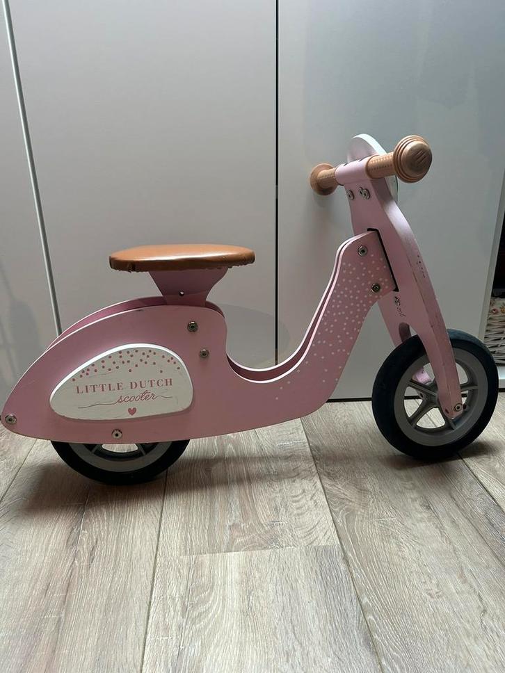 Little Dutch Loopscooter Roze - prima staat -, Kinderen en Baby's, Speelgoed | Buiten | Voertuigen en Loopfietsen, Gebruikt, Loopfiets