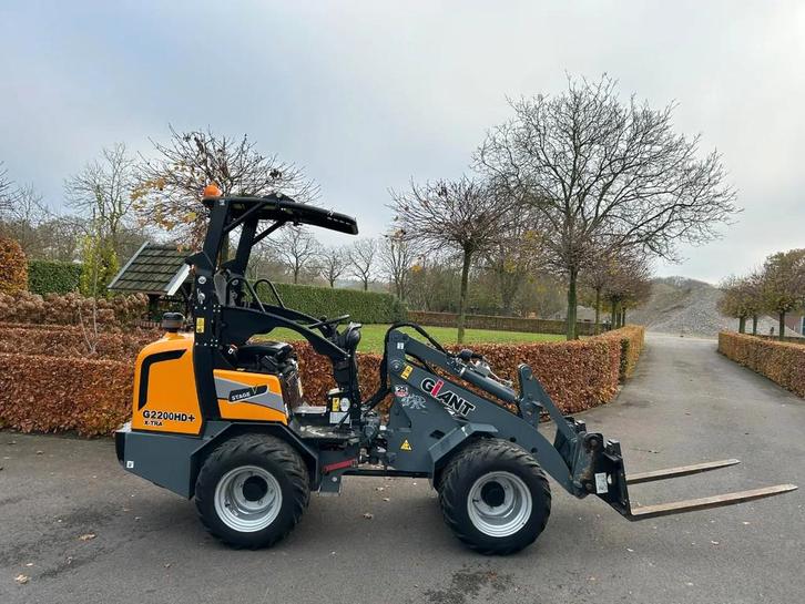 Giant G2200HD+ X-tra VERKOCHT (bj 2021), Zakelijke goederen, Machines en Bouw | Kranen en Graafmachines, Wiellader of Shovel