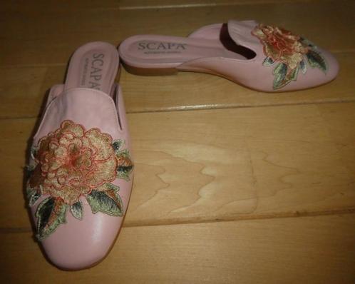 Scapa muilen slippers maat 37 roze leer geborduurde bloem, Kleding | Dames, Schoenen, Zo goed als nieuw, Sandalen of Muiltjes