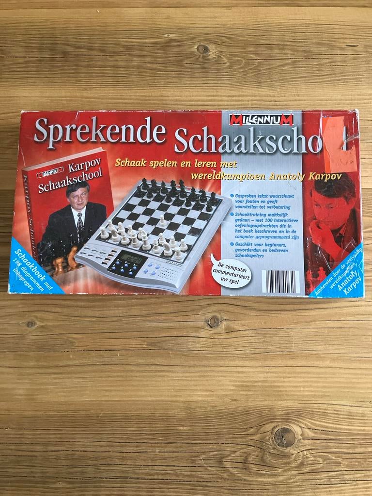 Elektronisch schaakbord met spraaktips en trucs, Ophalen of Verzenden, Zo goed als nieuw, Schaken