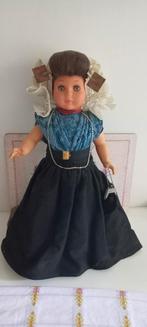 Klederdracht pop, Verzamelen, Poppen, Ophalen, Zo goed als nieuw, Pop