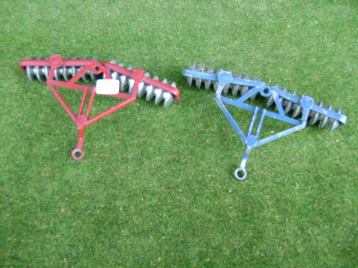 Enkele schijveneg nr. 9534 van Britains, Hobby en Vrije tijd, Modelauto's | 1:32, Zo goed als nieuw, Tractor of Landbouw, Britains