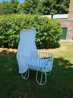 Mooie vintage rotan baby wieg, Ophalen, Gebruikt, Wieg