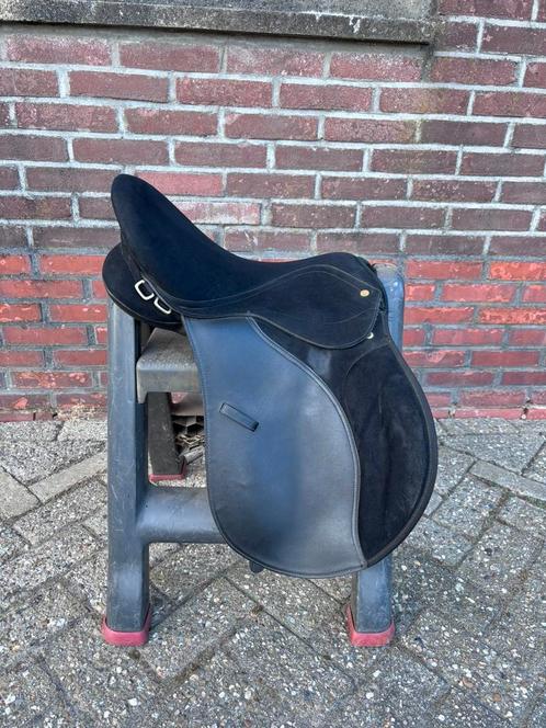 Veelzijdigheidszadel verwisselbare boom 16,5 inch, Dieren en Toebehoren, Paarden en Pony's | Zadels, Zo goed als nieuw, Recreatie