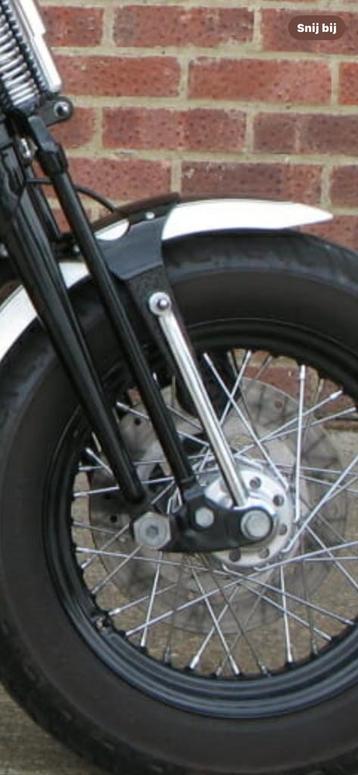 Gezocht  voorspatbord  crossbones of cvo  beschikbaar voor biedingen