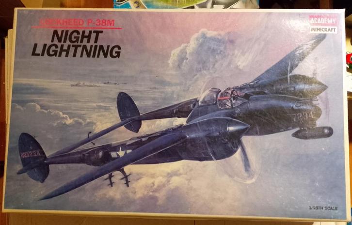 Lockheed P-38M Night Lightning - Academy, Hobby en Vrije tijd, Modelbouw | Vliegtuigen en Helikopters, Nieuw, Vliegtuig, 1:72 tot 1:144