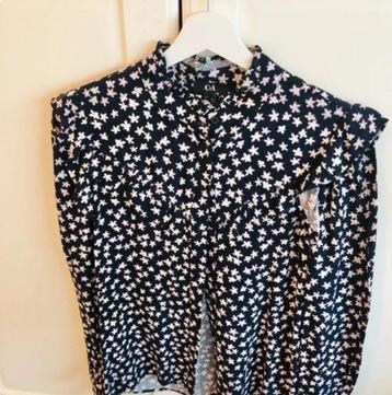 C&A Women’s Blouse – Navy/White (M) beschikbaar voor biedingen