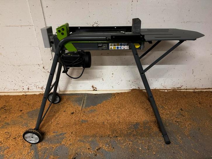 Te huur Kloofmachine 7 ton, Tuin en Terras, Kloofmachines, Zo goed als nieuw, Liggend, Elektrisch, Ophalen