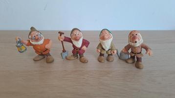 4 dwergen Disney poppetjes  beschikbaar voor biedingen