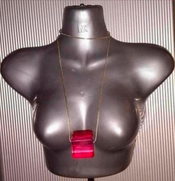 Manouk - dunne ketting met blok, Sieraden, Tassen en Uiterlijk, Kettingen, Nieuw, Overige materialen, Roze, Met hanger, Verstelbaar