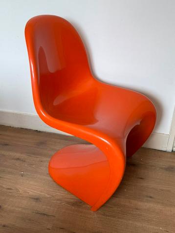 Originele iconische oranje panton stoel. Herman Miller. 1975 beschikbaar voor biedingen