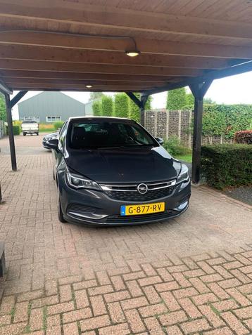 Opel Astra 1.6 Cdti 81KW 5D 2016 Grijs beschikbaar voor biedingen