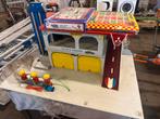 Oude speelgoed garage met autootjes, Verzamelen, Ophalen, Gebruikt